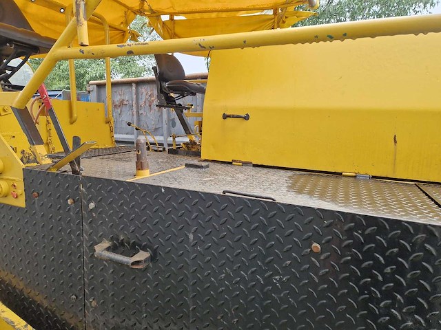 1978 hoes 15000-k asfalteermachine - afbeelding 2 van  22
