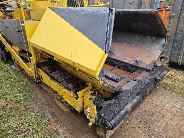 1978 hoes 15000-k asfalteermachine - afbeelding 16 van  22