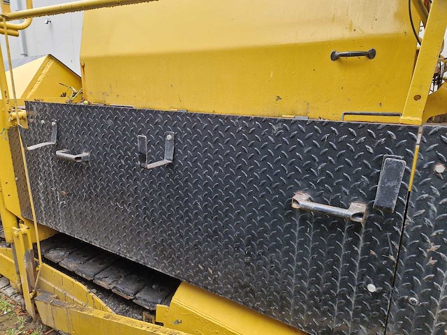 1978 hoes 15000-k asfalteermachine - afbeelding 19 van  22