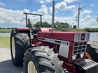 1978 international 844-s vierwielaangedreven landbouwtractor - afbeelding 2 van  14