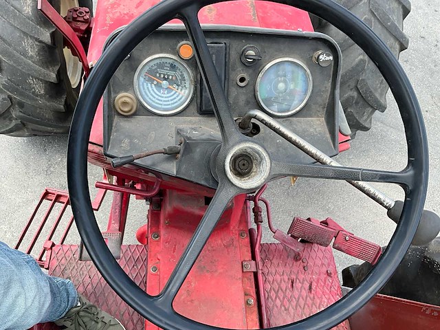 1978 international 844-s vierwielaangedreven landbouwtractor - afbeelding 12 van  14