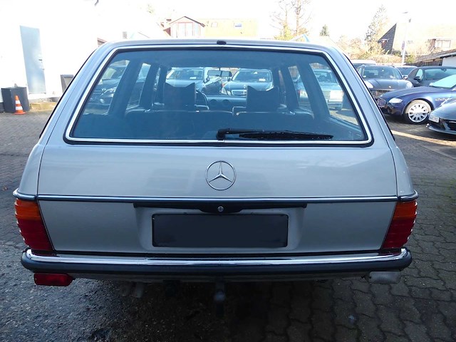 1978 mercedes-benz 280 te automatic | german classic estate car - afbeelding 5 van  37