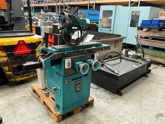 1978 montanwerke walter heliotronic 40 nc cnc gereedschapsslijpmachine - afbeelding 3 van  10