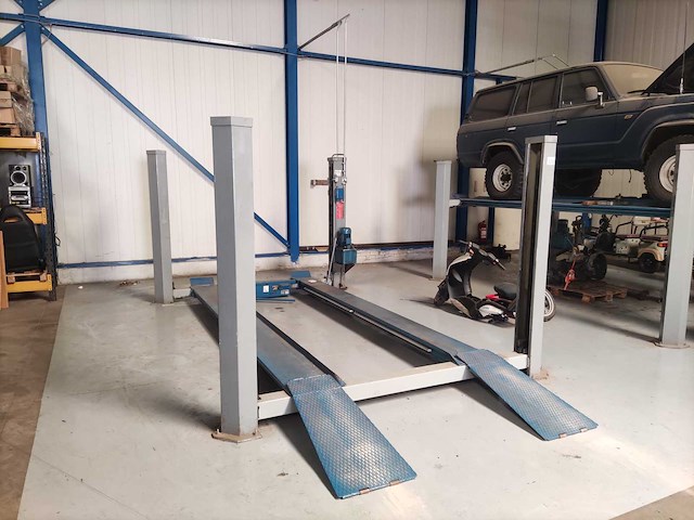 1978 ravaglioli kp 141 hefbrug met askrik - afbeelding 2 van  23