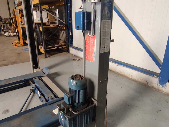 1978 ravaglioli kp 141 hefbrug met askrik - afbeelding 7 van  23