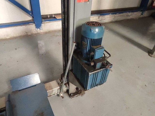 1978 ravaglioli kp 141 hefbrug met askrik - afbeelding 8 van  23