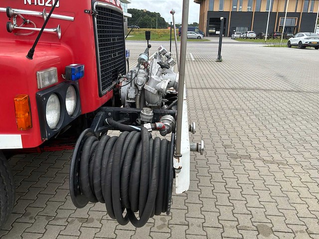 1978 volvo n1020 oldtimer brandweertankwagen - afbeelding 7 van  29