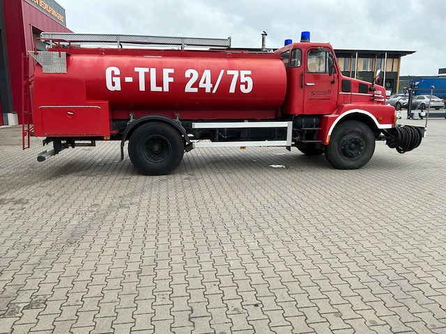 1978 volvo n1020 oldtimer brandweertankwagen - afbeelding 24 van  29