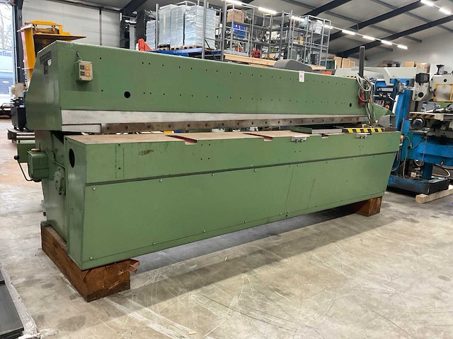 1978 wieger esw/25/30/30 guillotineschaar - afbeelding 1 van  5