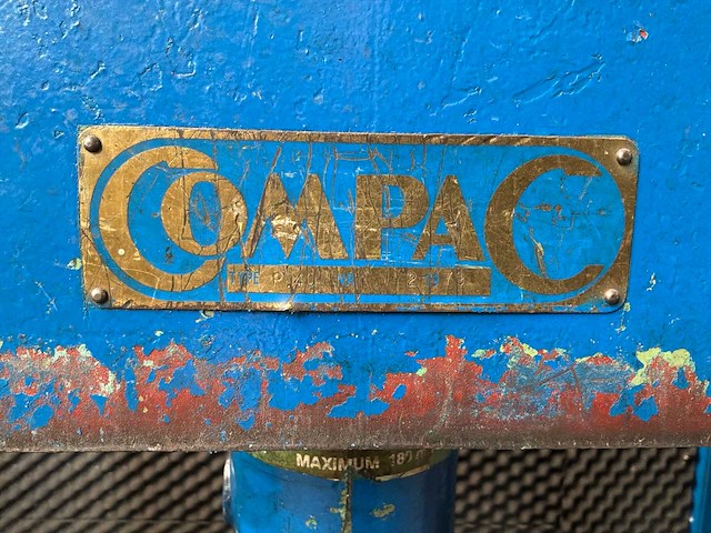 1979 compac p40 hydraulische pers - afbeelding 7 van  10