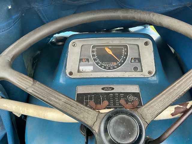 1979 ford 2000 - tweewielaangedreven landbouwtractor - afbeelding 4 van  18