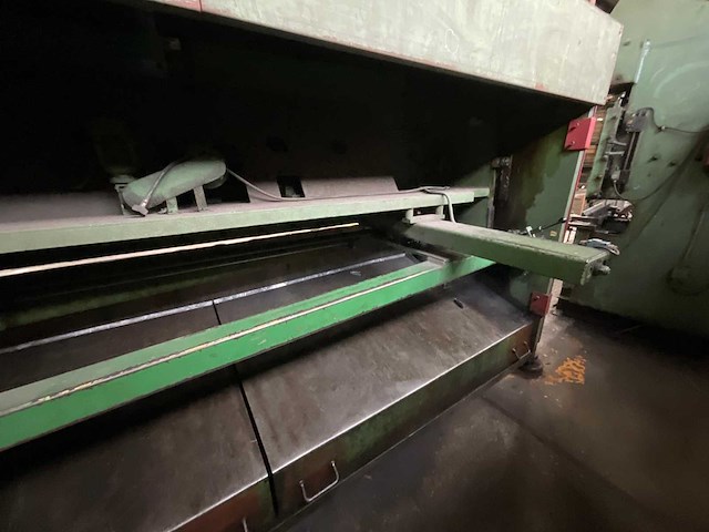 1979 haco hs313 guillotineschaar - afbeelding 18 van  20