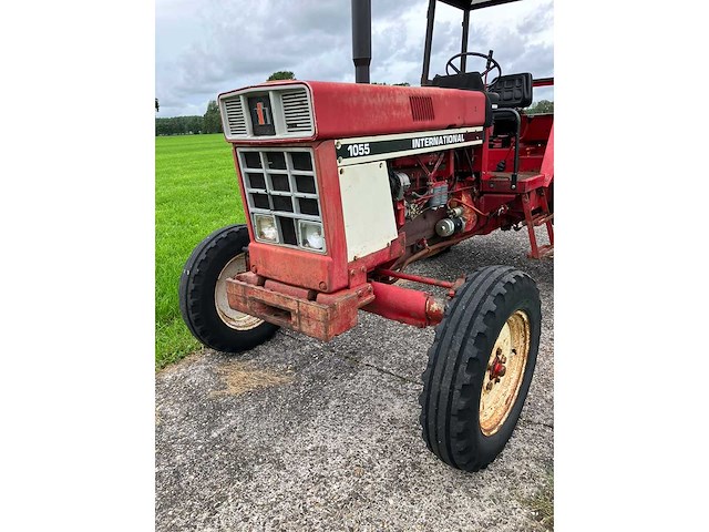 1979 international 1055 tweewielaangedreven landbouwtractor - afbeelding 13 van  13