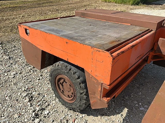 1979 irion dfq 30 10 33 b zijlader - afbeelding 1 van  14
