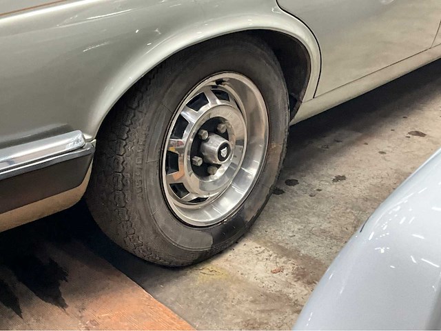 1979 jaguar xj 4.2 personenauto - afbeelding 16 van  25