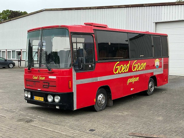 1979 magirus-deutz magirus 130 r 81 personenbus - afbeelding 1 van  23