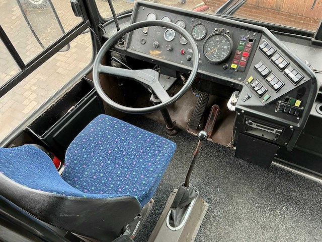 1979 magirus-deutz magirus 130 r 81 personenbus - afbeelding 19 van  23