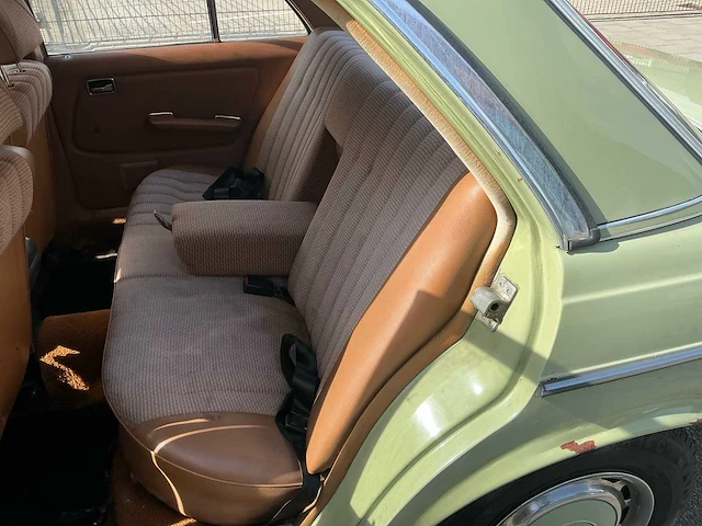 1979 mercedes-benz 200-280 (w123) 200 d 5-cilinder 5 bak personenauto - afbeelding 14 van  37