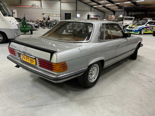 1979 mercedes-benz 350 slc-klasse oldtimer auto - afbeelding 13 van  18