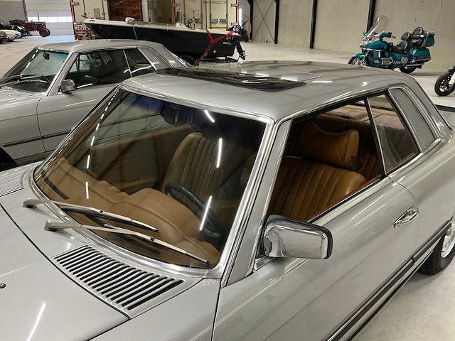 1979 mercedes-benz 350 slc-klasse oldtimer auto - afbeelding 18 van  18