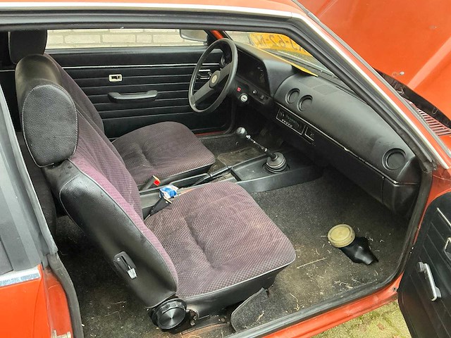 1979 opel manta s cc oldtimer - afbeelding 14 van  34