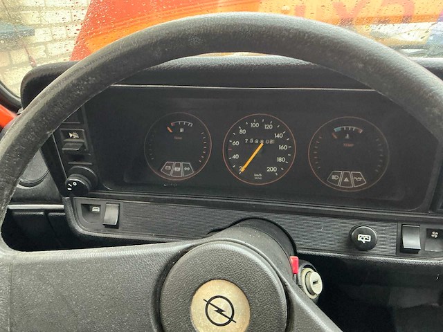 1979 opel manta s cc oldtimer - afbeelding 17 van  34