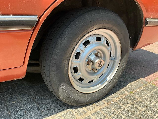 1979 opel rekord 2.0 s automatic personenauto - afbeelding 3 van  29