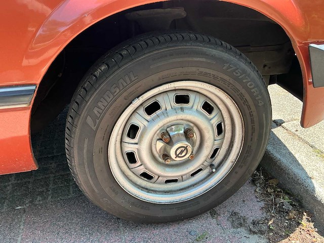 1979 opel rekord 2.0 s automatic personenauto - afbeelding 7 van  29