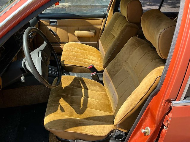 1979 opel rekord 2.0 s automatic personenauto - afbeelding 19 van  29