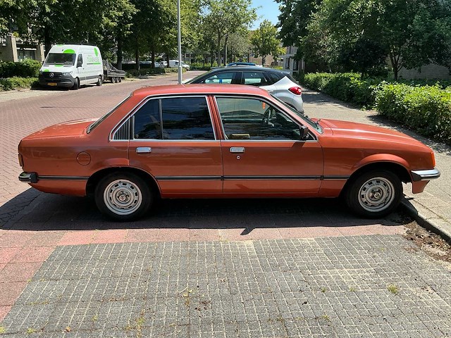 1979 opel rekord 2.0 s automatic personenauto - afbeelding 23 van  26