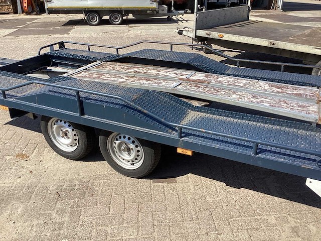 1979 pekawee ambulance a geremde 2-assige multitransporter - afbeelding 6 van  7