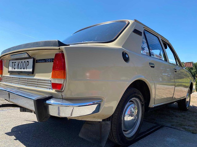 1979 skoda 120 l oldtimer - afbeelding 21 van  22