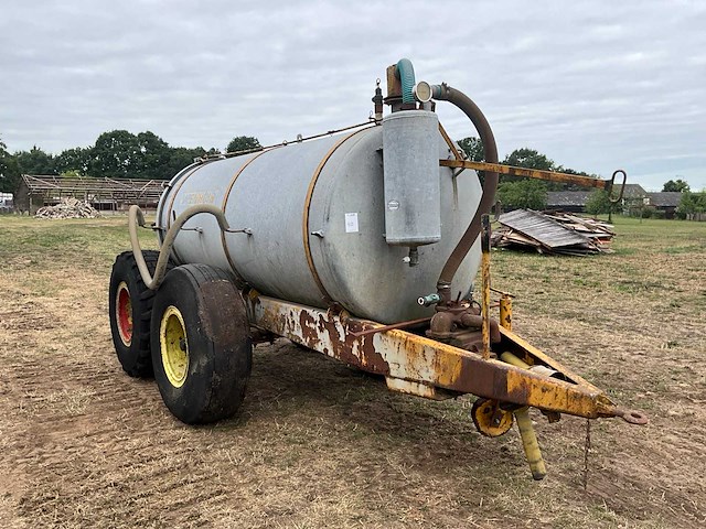 1979 veenhuis 4200 mesttank - afbeelding 3 van  7