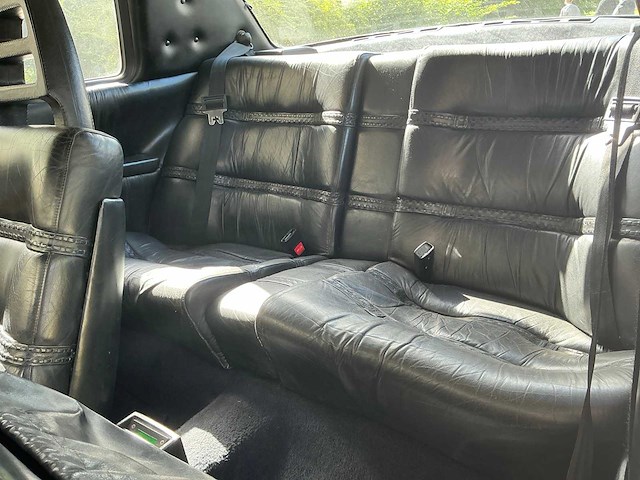 1979 volvo 262c bertone oldtimer - afbeelding 8 van  37