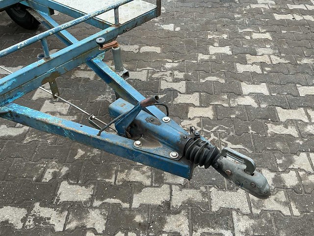 1980 - de wit - 2000 at - autoambulance - afbeelding 5 van  6