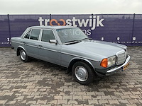 1980 - mercedes-benz - 300d - personenauto - afbeelding 2 van  11
