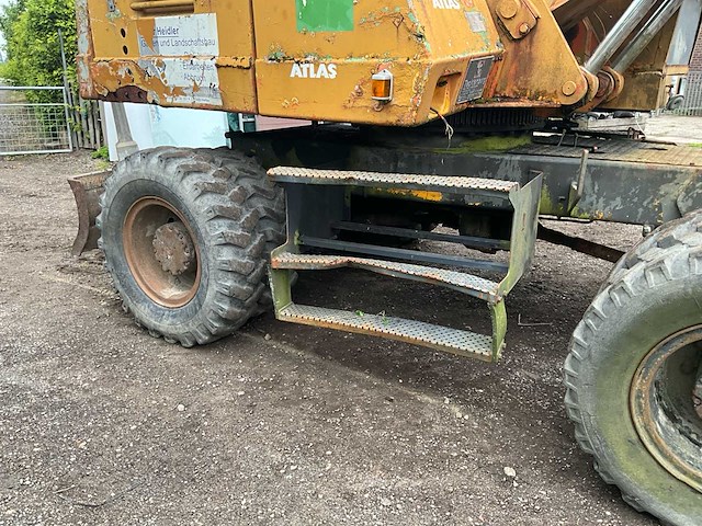 1980 atlas 1302d banden graafmachine - afbeelding 8 van  36