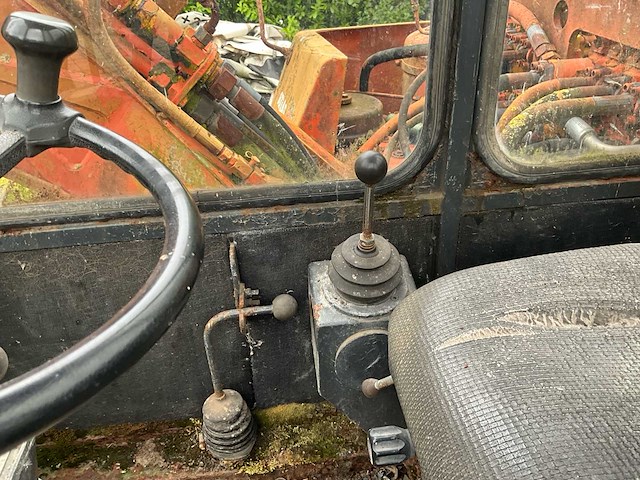 1980 atlas 1302d banden graafmachine - afbeelding 18 van  36
