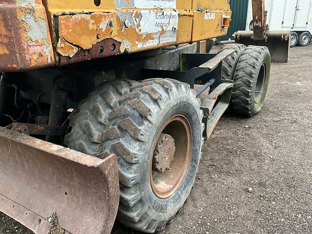 1980 atlas 1302d banden graafmachine - afbeelding 14 van  34