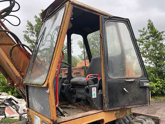 1980 atlas 1302d banden graafmachine - afbeelding 15 van  34