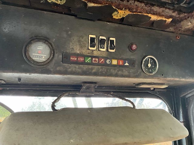 1980 atlas 1302d banden graafmachine - afbeelding 20 van  34