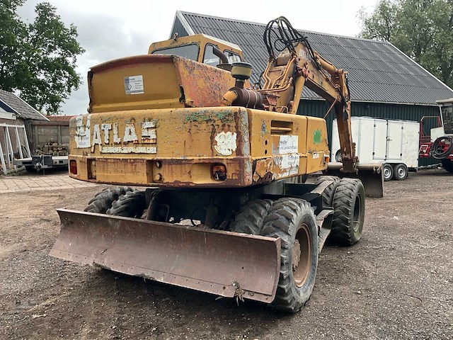 1980 atlas 1302d banden graafmachine - afbeelding 31 van  34