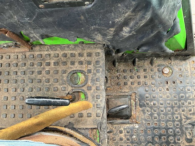 1980 deutz-fahr dx85 tweewielaangedreven landbouwtractor - afbeelding 24 van  34