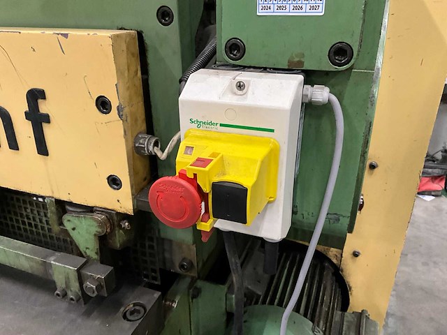 1980 dmf 4g110 knipmachine - afbeelding 14 van  14