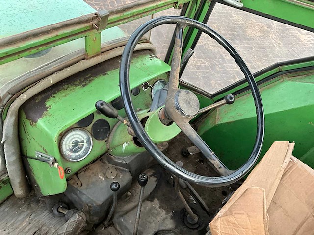 1980 fendt farmer 104 ls turbomatic tweewielaangedreven landbouwtractor - afbeelding 9 van  19