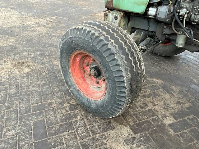 1980 fendt farmer 104 ls turbomatic tweewielaangedreven landbouwtractor - afbeelding 18 van  19