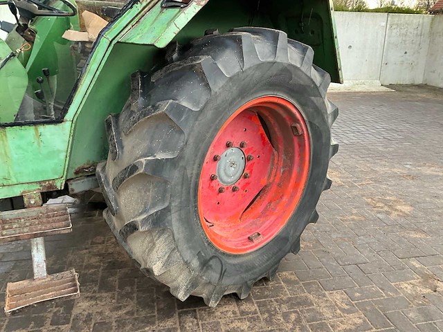 1980 fendt farmer 104 ls turbomatic tweewielaangedreven landbouwtractor - afbeelding 19 van  19