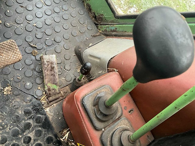 1980 fendt favorit 600 ls turbomatik vierwielaangedreven landbouwtractor - afbeelding 28 van  38