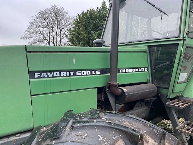 1980 fendt favorit 600 ls turbomatik vierwielaangedreven landbouwtractor - afbeelding 14 van  36