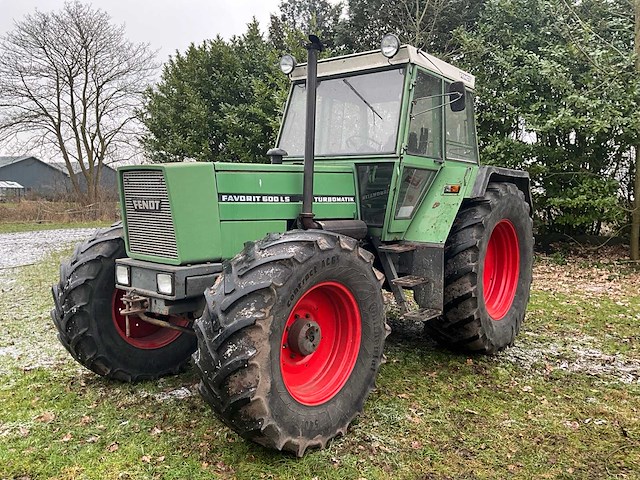 1980 fendt favorit 600 ls turbomatik vierwielaangedreven landbouwtractor - afbeelding 1 van  36